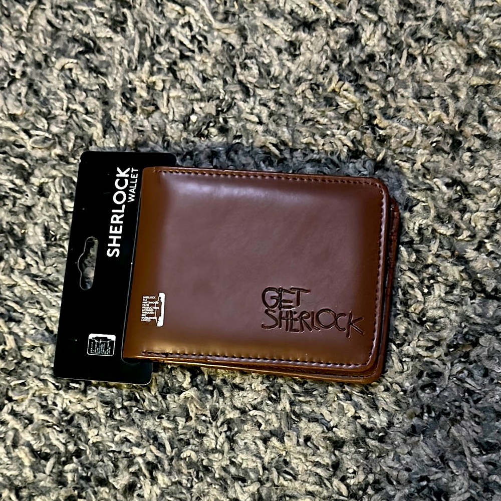 NWT Brown Sherlock men’s wallet.